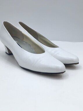 Vintage MCM Selby sz 9A Dancing Shoes Slippers White Leather Low Heel Iridescent